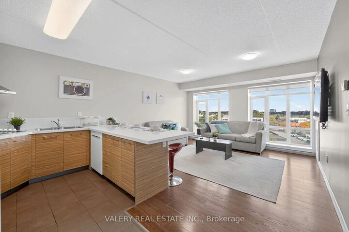 Property Photo:  328 Regina Street N 602  ON  