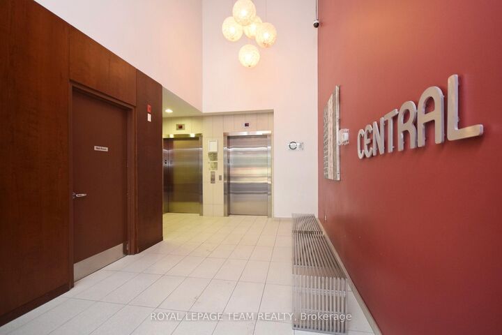 Property Photo: 349 McLeod Street 627 ON K2P 0S1