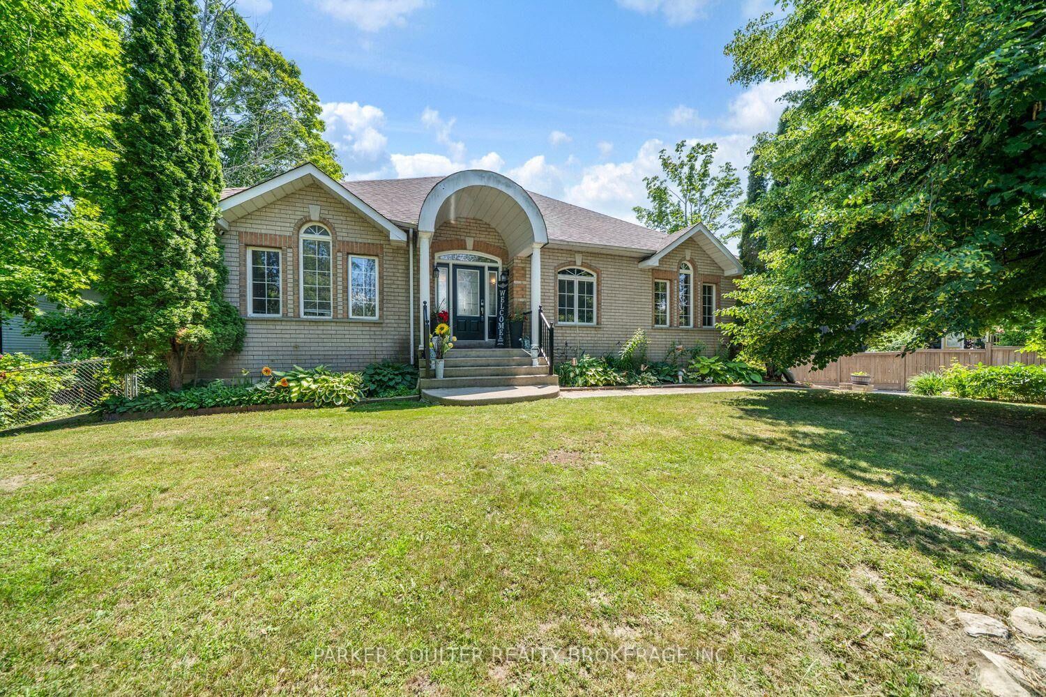 Property Photo:  12 Mariposa Crescent  ON L0L 1T0 
