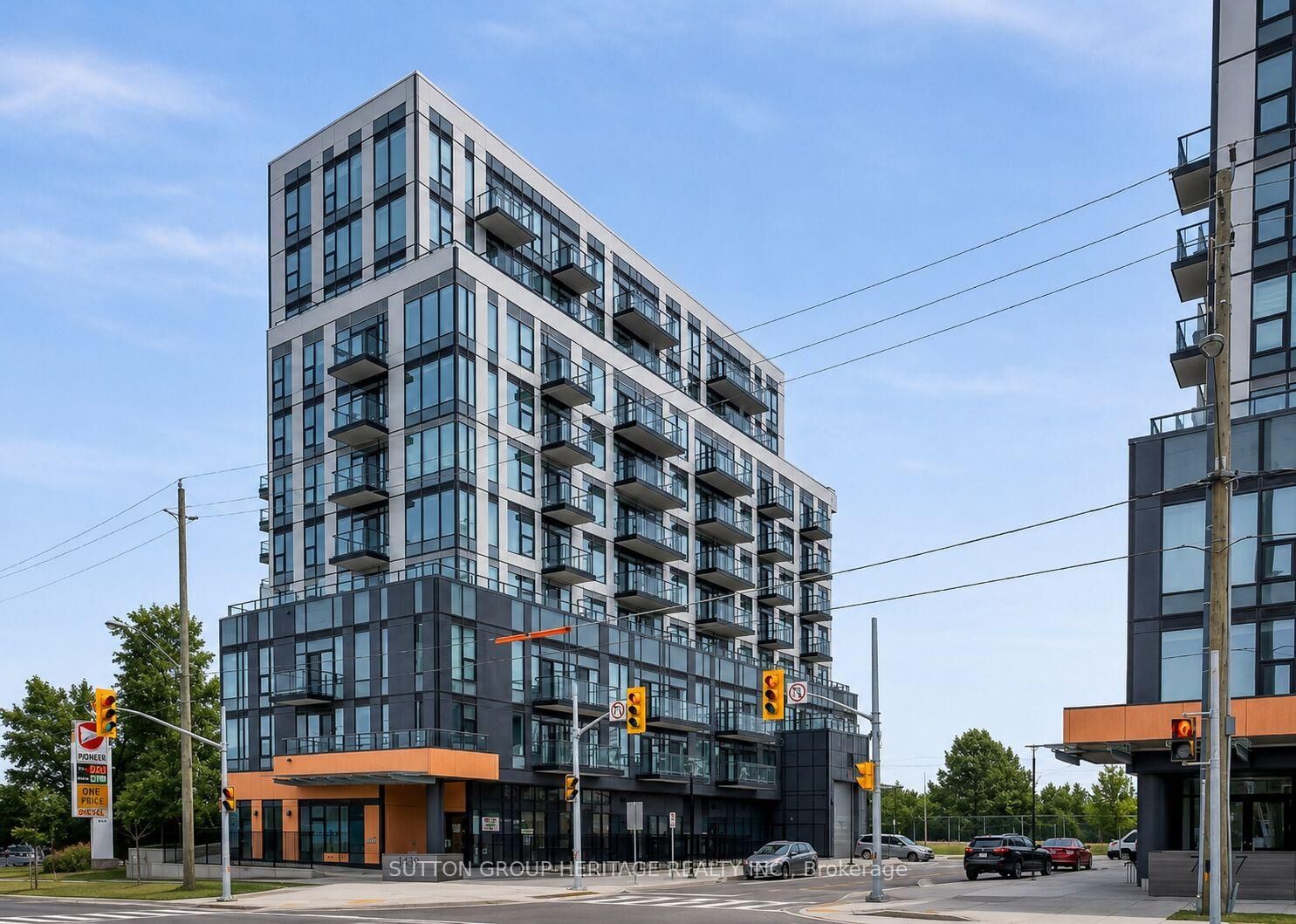 Property Photo:  7439 Kingston Road 512  ON M1B 0G1 