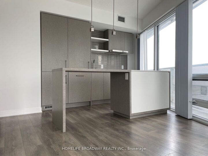 Property Photo:  88 Harbour Street 4802  ON M5J 1B7 