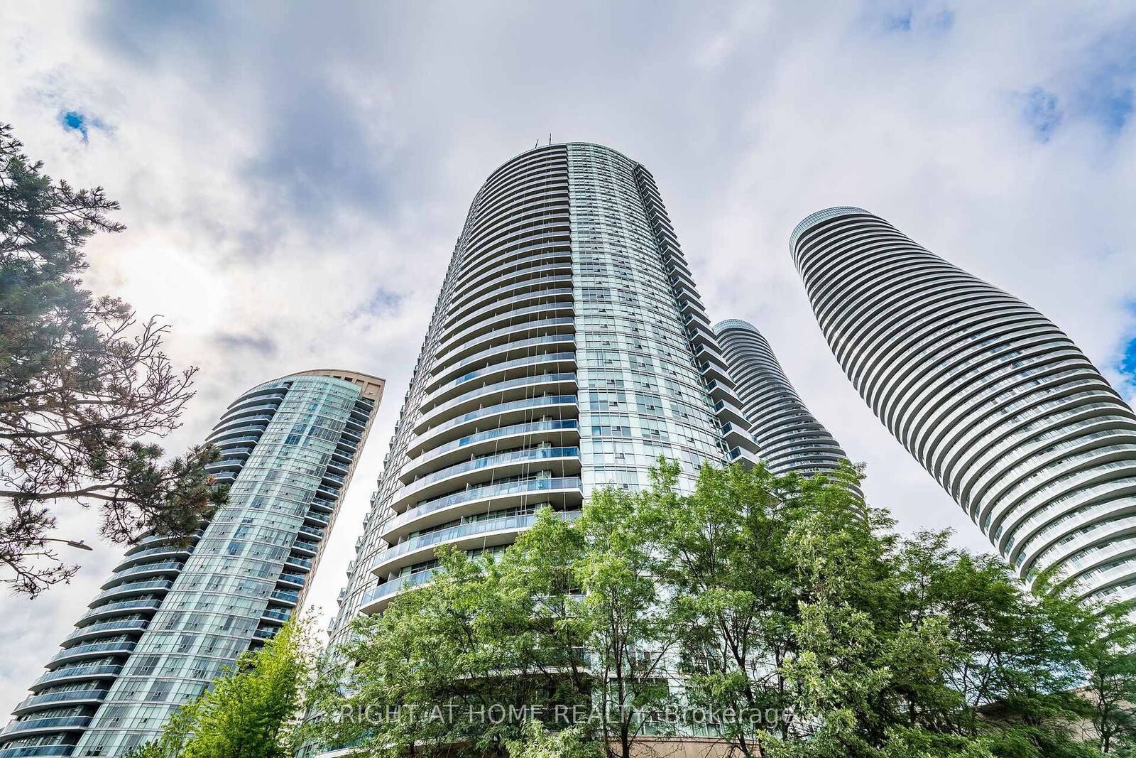 Property Photo: 80 Absolute Avenue 2302 ON L4Z 0A5