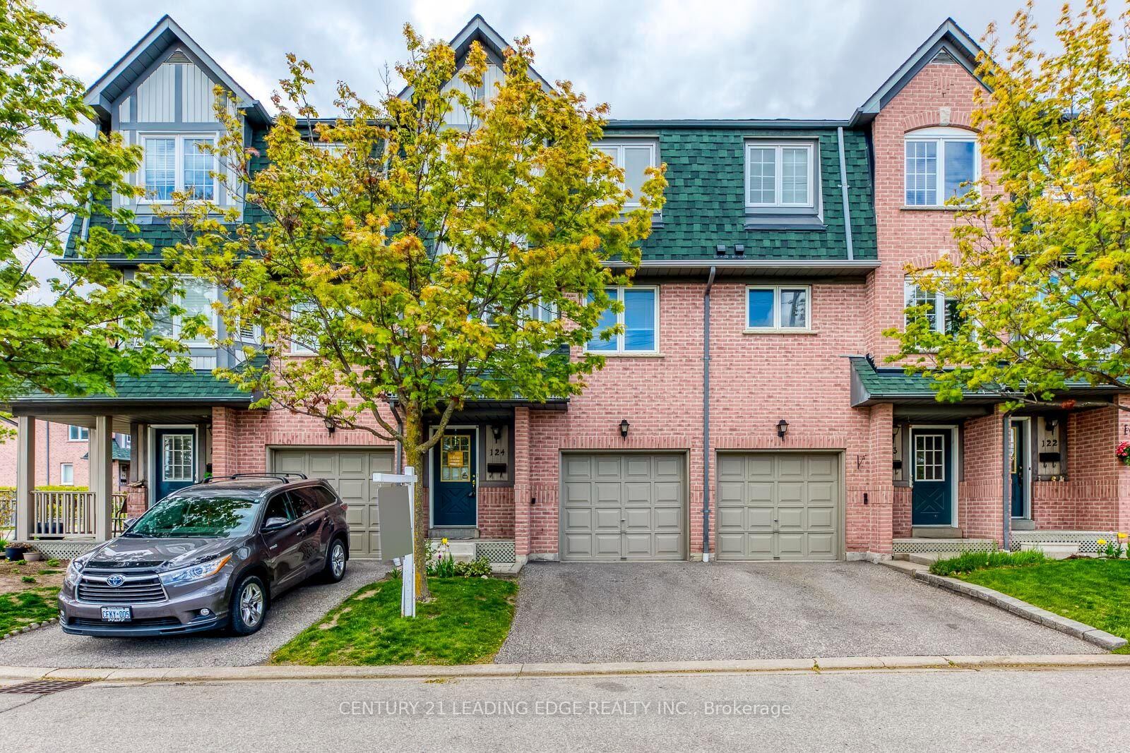 Property Photo: 2945 Thomas Street 124 ON L5M 6C1