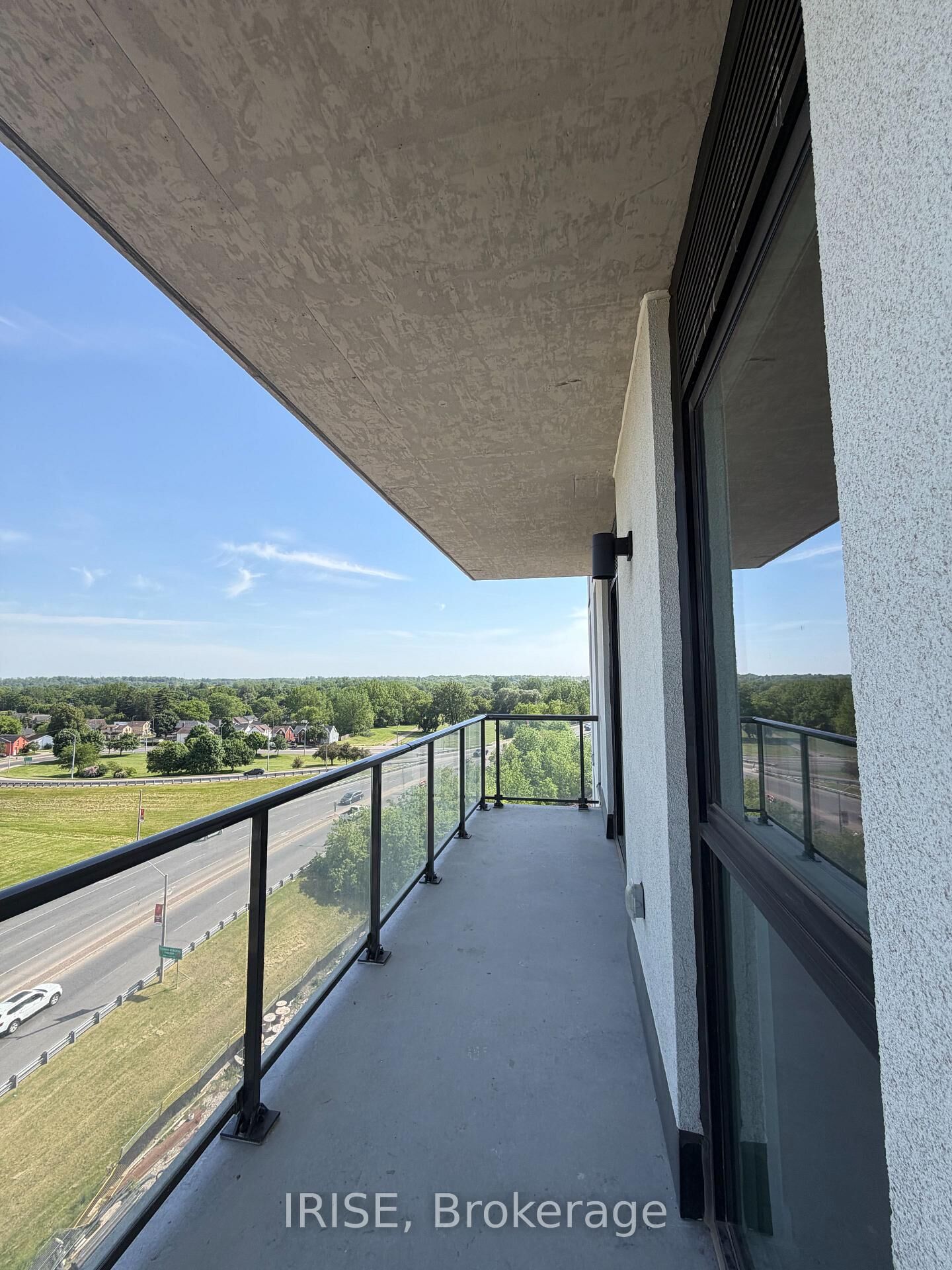 Property Photo:  33 Erie Avenue 909  ON N3S 0K7 