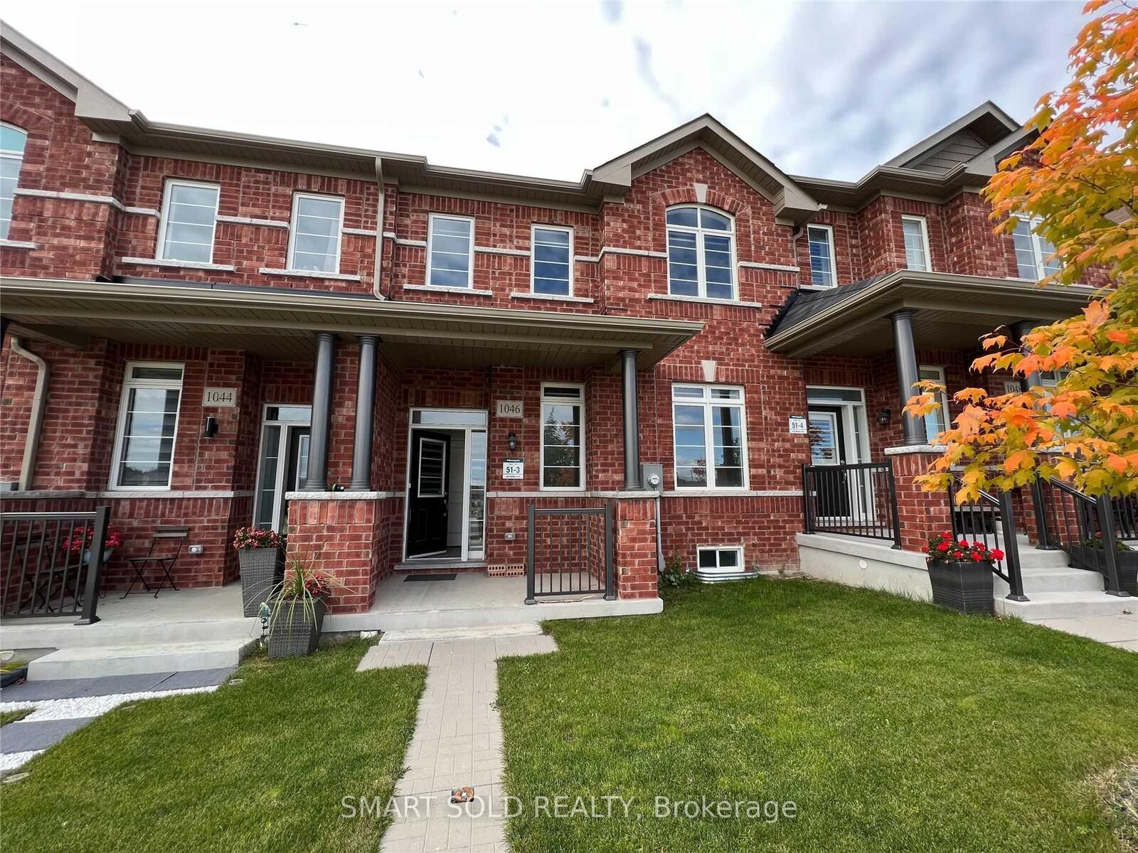 Property Photo:  1046 Murrell Boulevard  ON L9N 0L6 