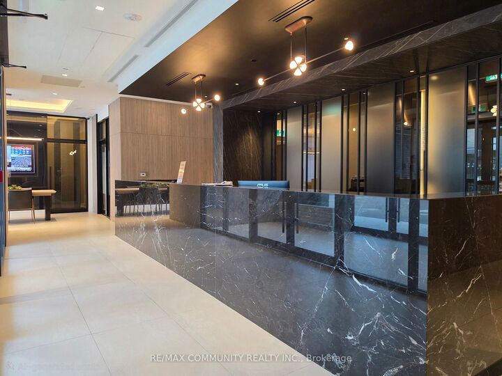 Property Photo:  1610 Charles Street 164  ON L1N 0P5 