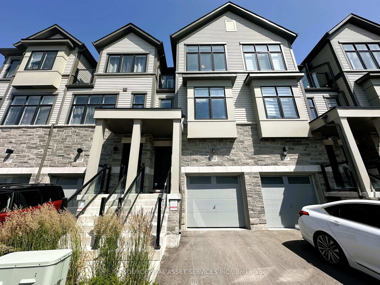 Property Photo: 335 Okanagan Path ON L1H 0A7