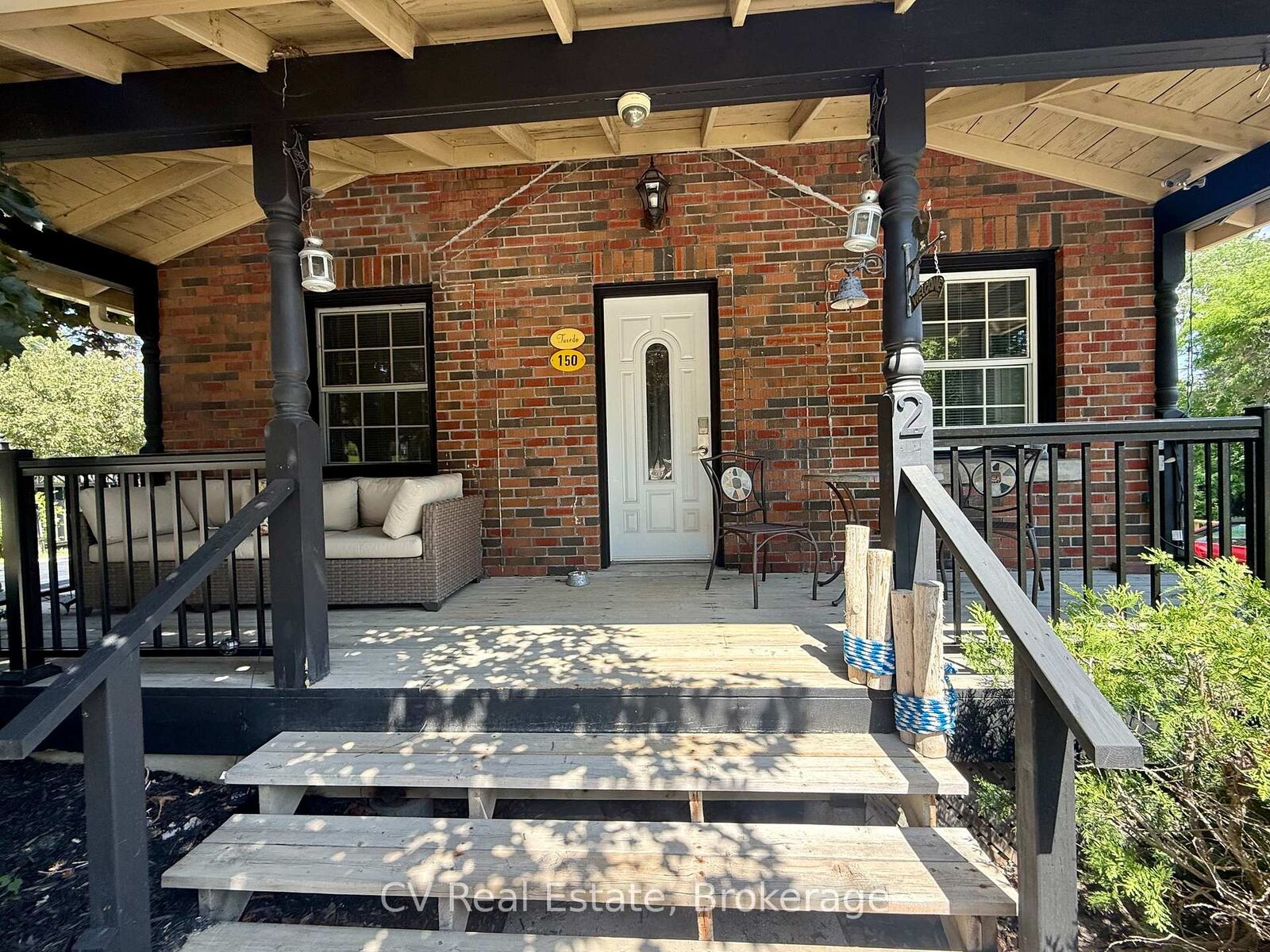 Property Photo: 2 Mahaffy Court 150 ON P1L 2A6