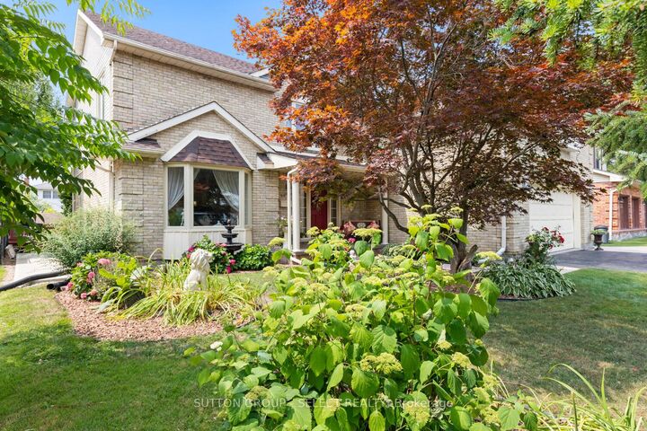 Property Photo: 487 Jeffreybrook Close ON N5X 2S5