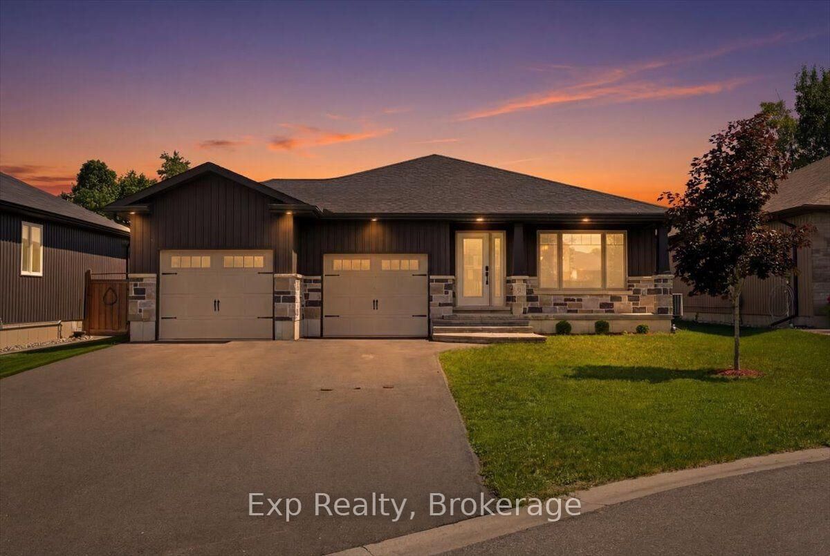 Property Photo:  5 Sylvan Street  ON K8V 0C6 