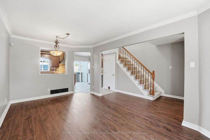 Property Photo:  887 Nesting Way  ON K4A 3X3 