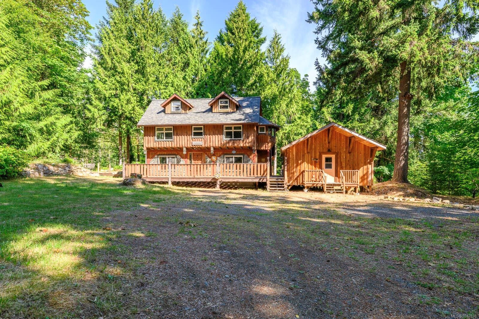 Property Photo:  448 Leet Lane  BC V0R 1W0 