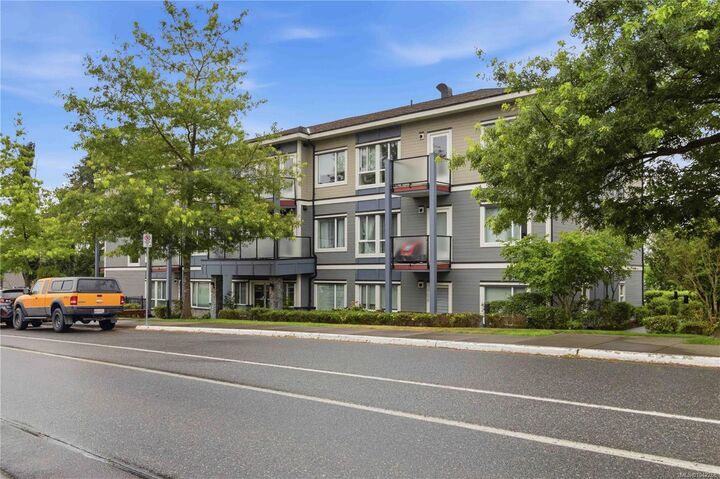Property Photo: 4050 Douglas St #203 BC V8X 0A5