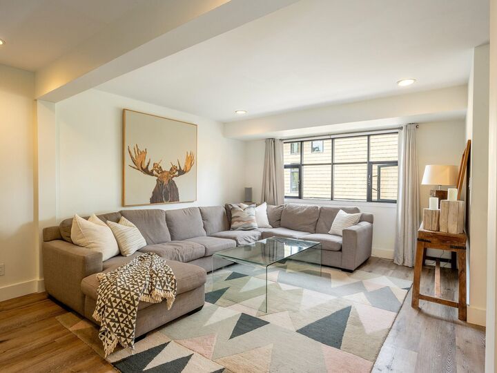 Property Photo: 6343 Easy Street BC V8E 0C5