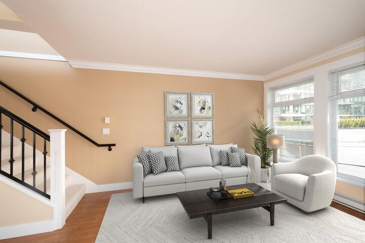 152 E 12th Street 304 — photo 1