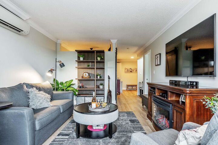 Property Photo:  17661 58A Avenue 203  BC V3S 1N4 