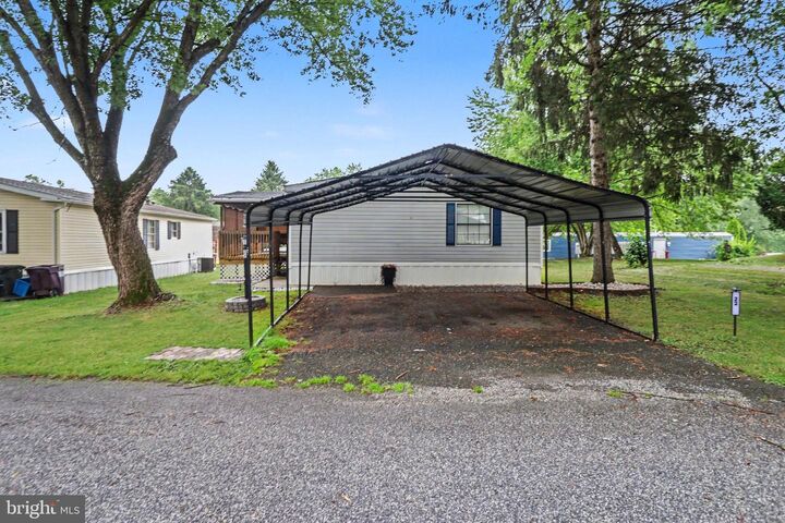 Property Photo: 22 Magnolia Lane PA 17015