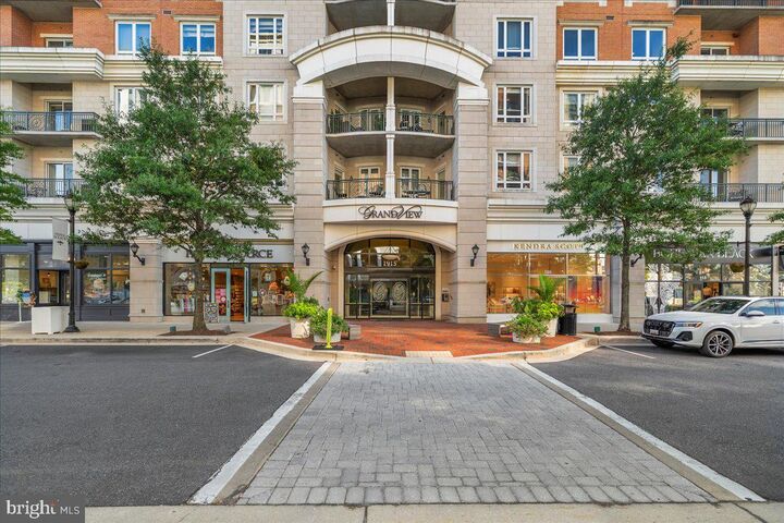 Property Photo:  1915 Towne Centre Boulevard 404  MD 21401 
