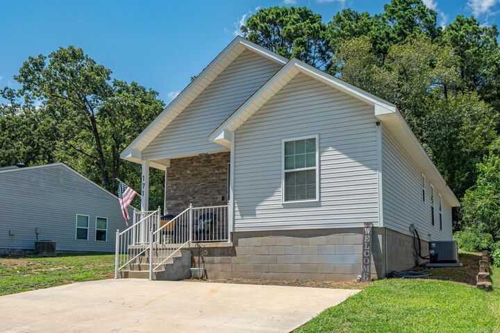Property Photo:  171 Chelle Street  AR 71901 