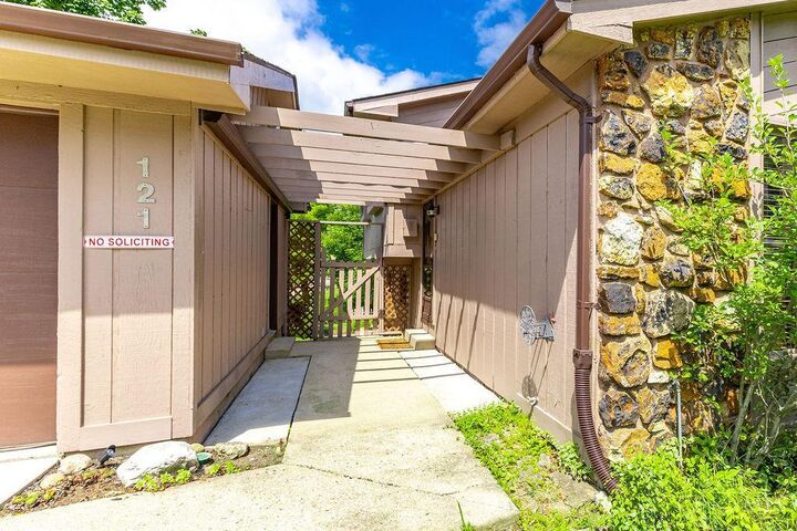 Property Photo: 121 Farmington Drive OH 45013