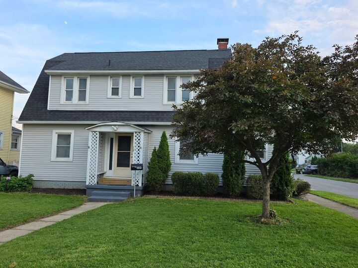 Property Photo:  809 W Main Street  OH 43055 