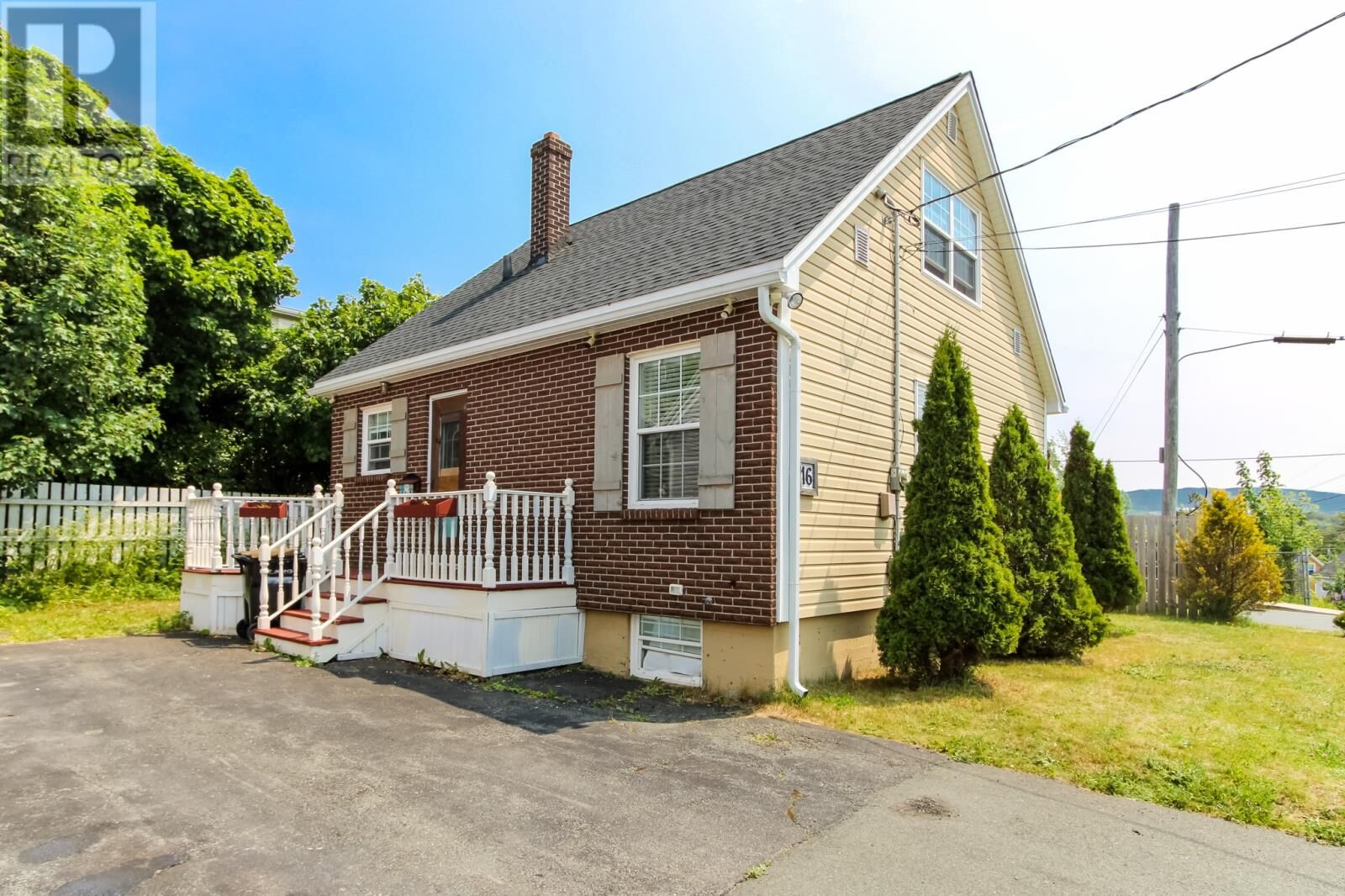 Property Photo: 16 McNaughton Drive NL A1A 2E3
