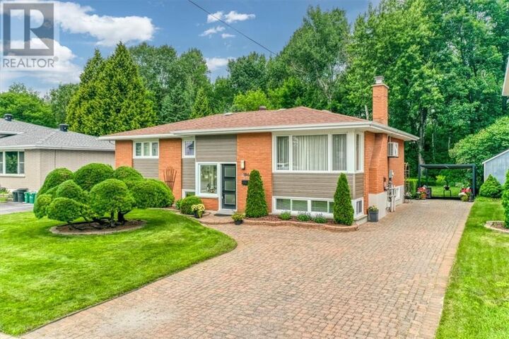 Property Photo:  186 Walford Road  ON P3E 2G9 