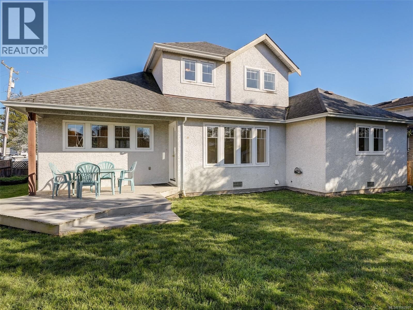 Property Photo: 9524 Greenglade Road BC V8L 3T6