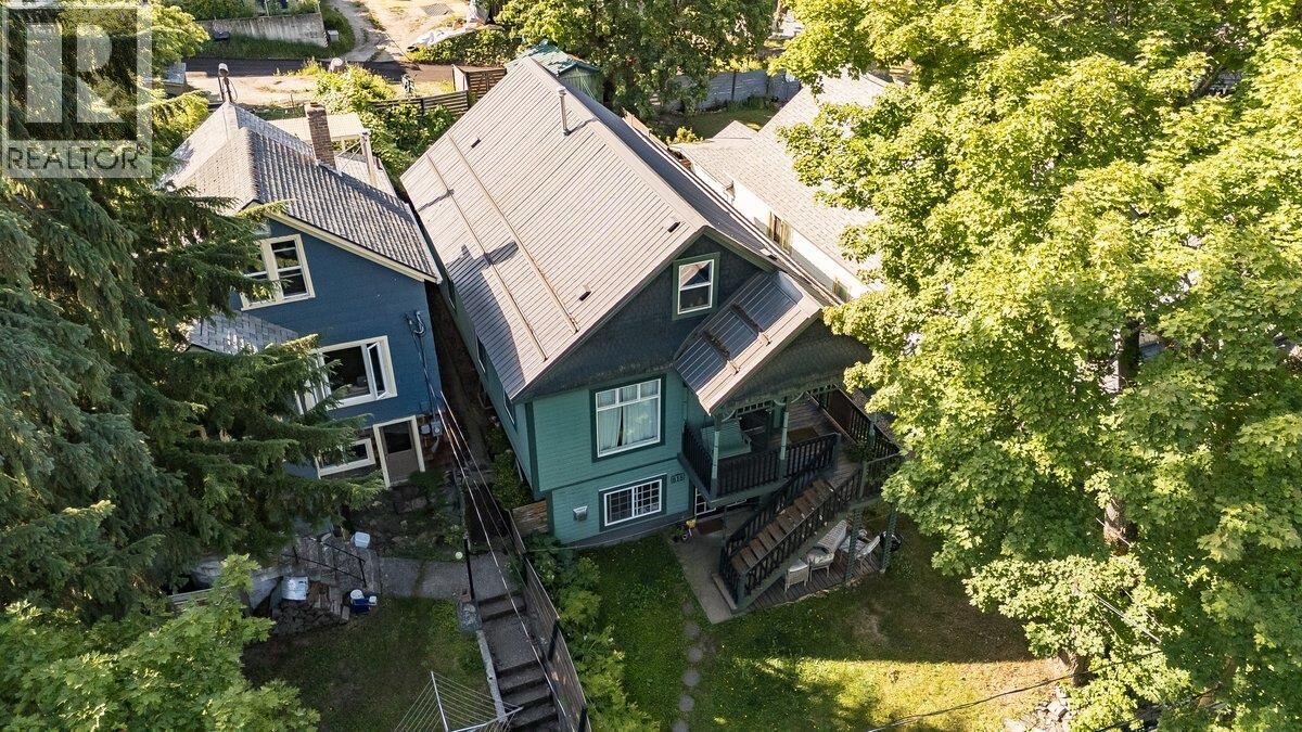 Property Photo:  818 Mill Street  BC V1L 4S7 