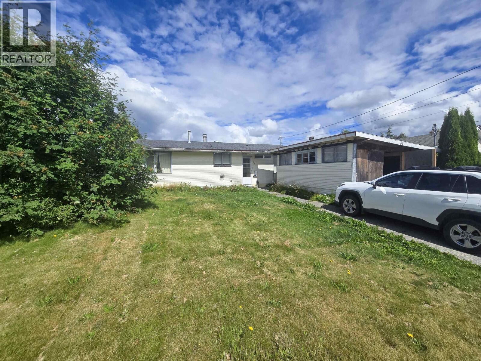 Property Photo: 88 Starling Street BC V8C 1K5