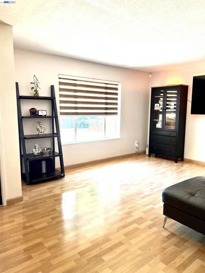 Property Photo:  191 Clipper Dr  CA 94565 