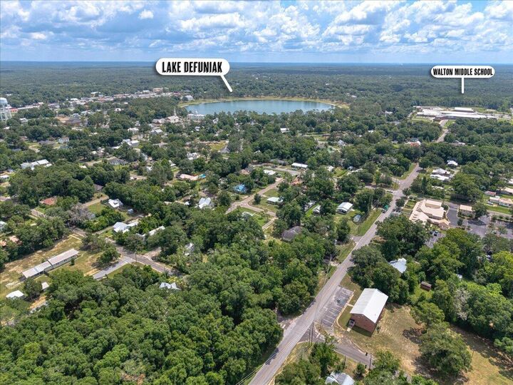 Property Photo:  409 S 13th Street  FL 32435 