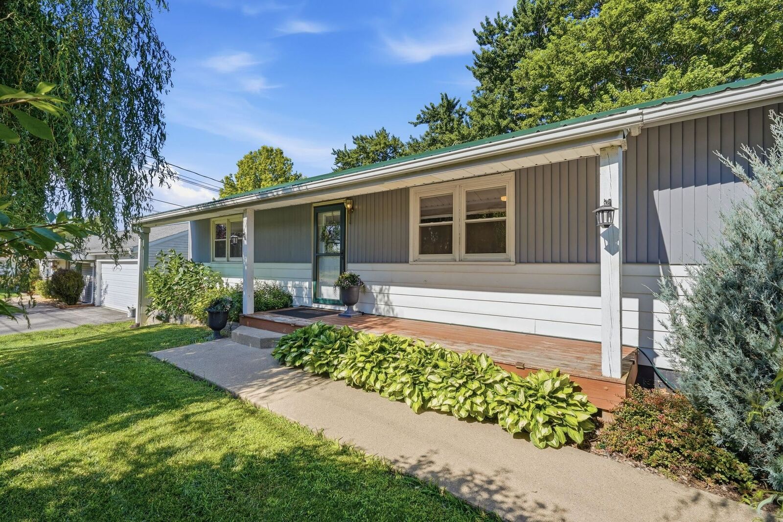 Property Photo: 8880 N Badger Road IL 61025