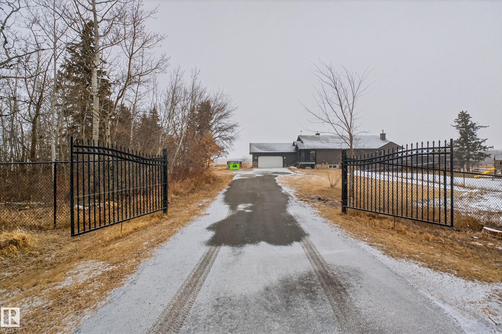 Property Photo:  52003 Rge Road 273  AB T7X 3R7 