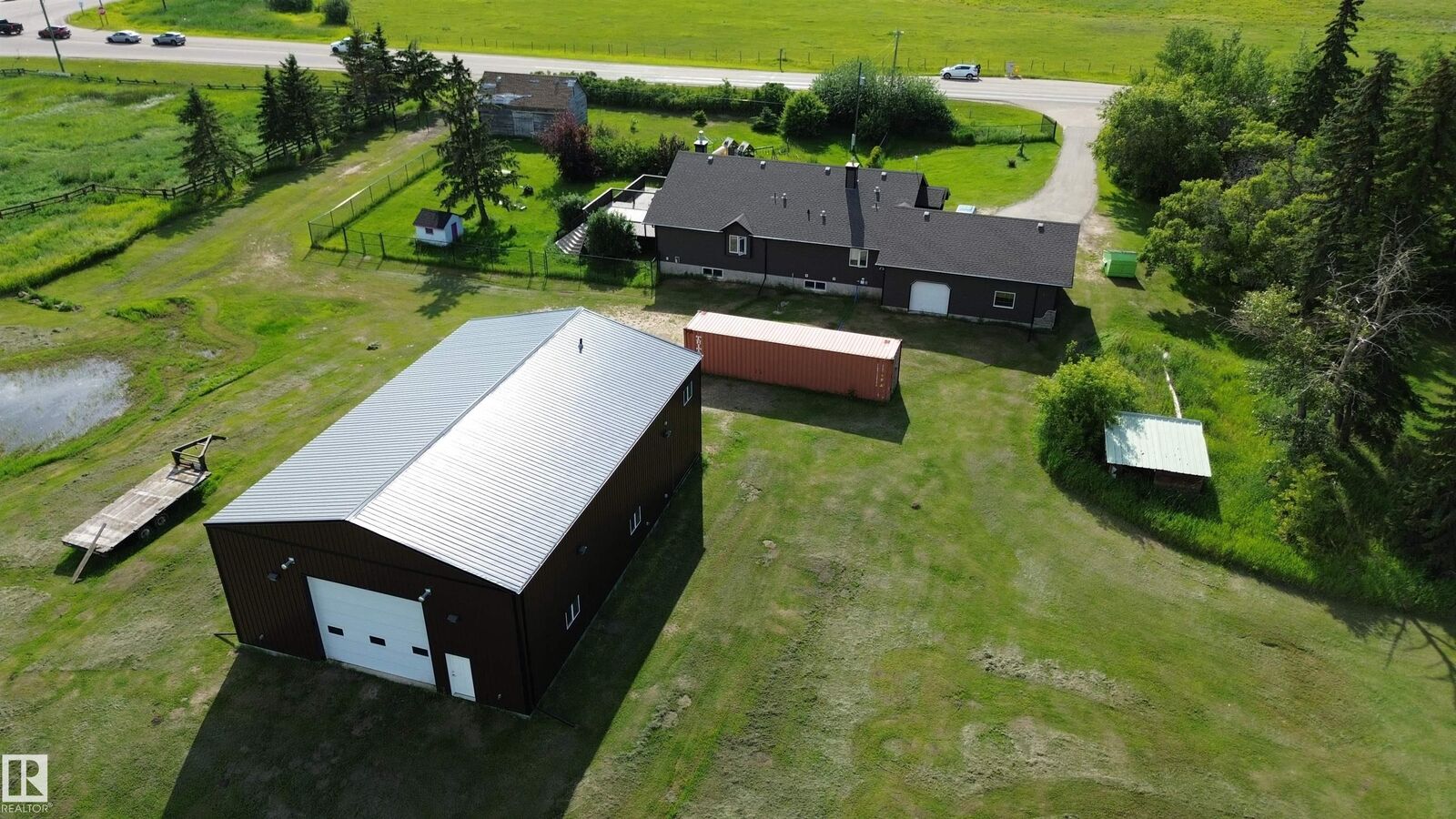 Property Photo: 52003 Rge Road 273 AB T7X 3R7