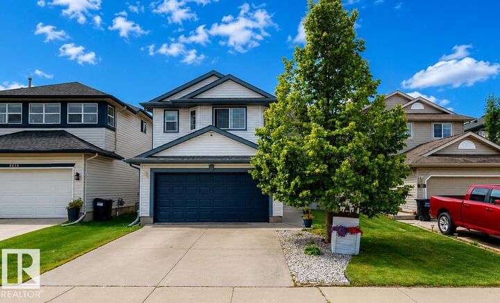 8821 8 Avenue SW — photo 1
