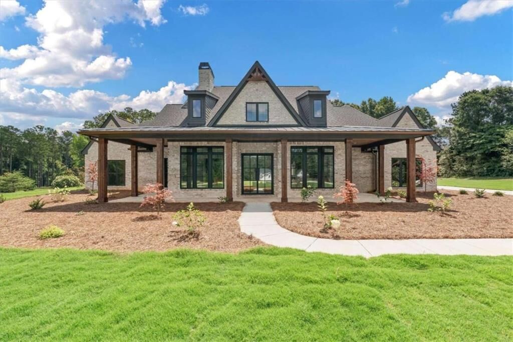 Property Photo:  106 Sycamore Drive  GA 30117 