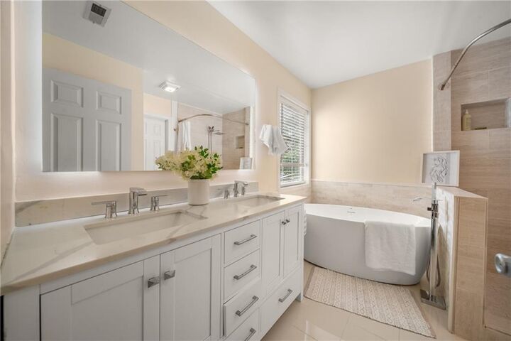 Property Photo: 237 Colony Center Drive GA 30188