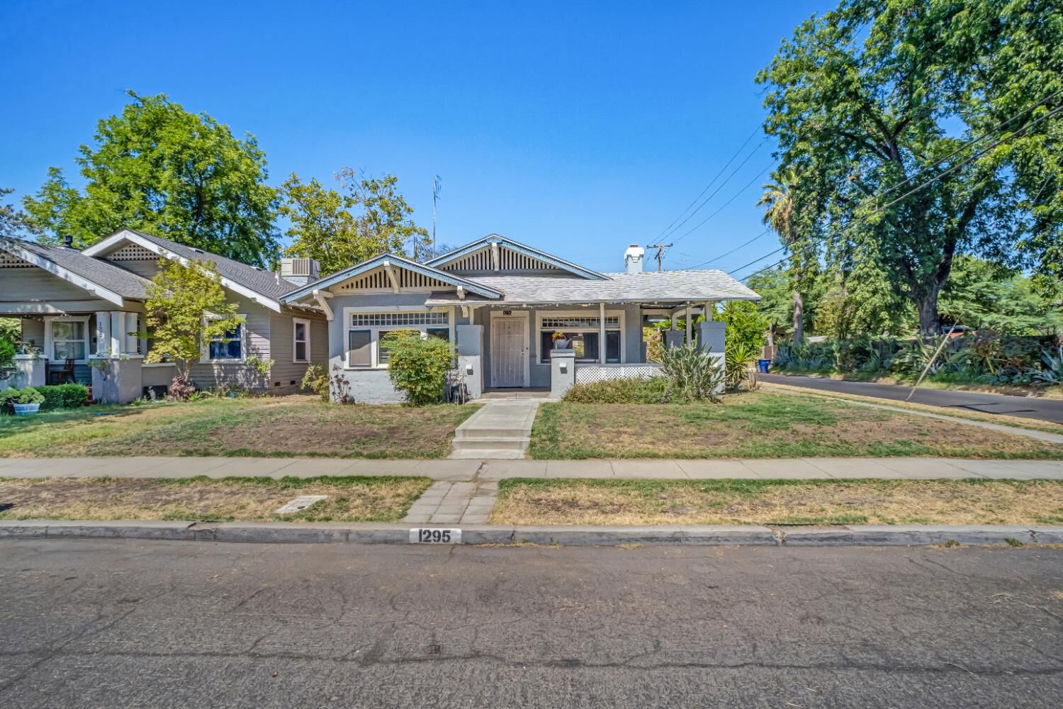 Property Photo: 1295 N Glenn Avenue CA 93728