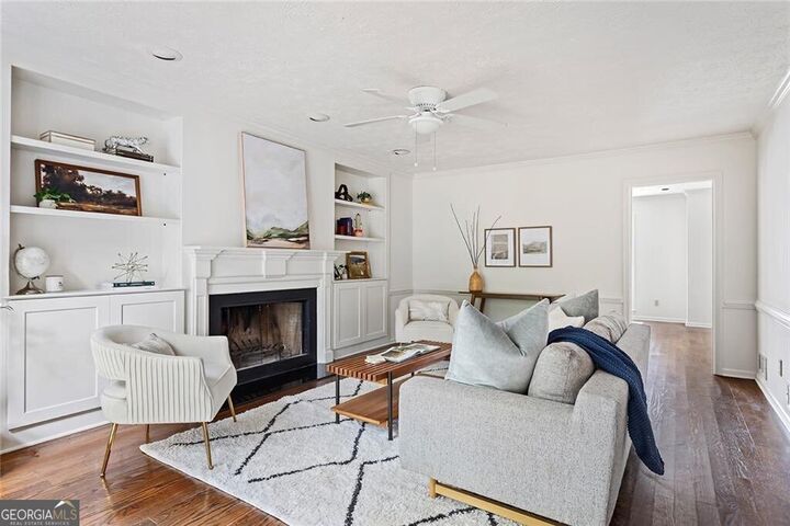 Property Photo:  994 Coach House Drive  GA 30084 