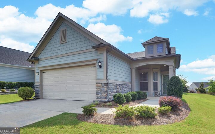 Property Photo: 5690 Maple Bluff Way GA 30548