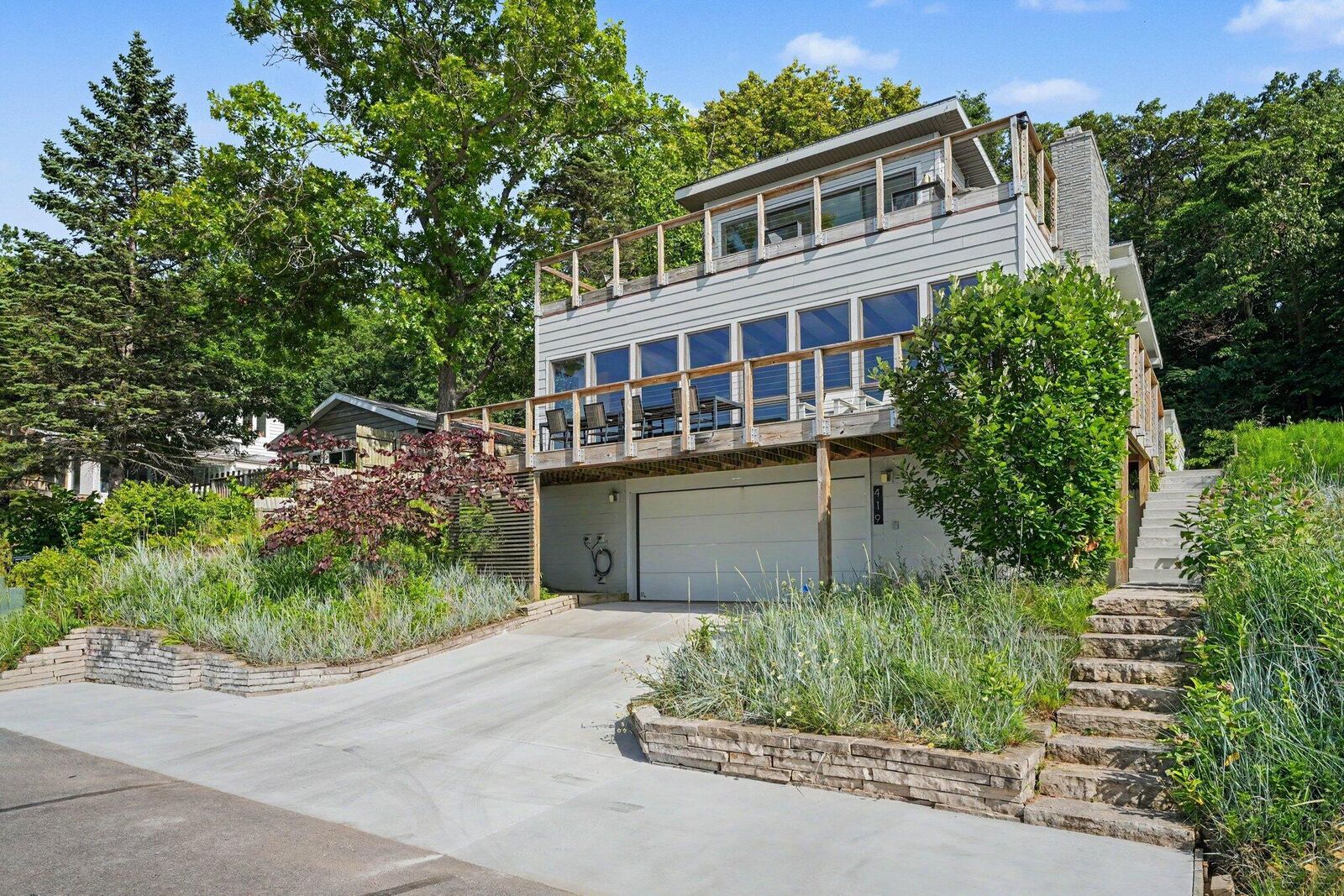 Property Photo: 419 E Lake Front Drive IN 46301