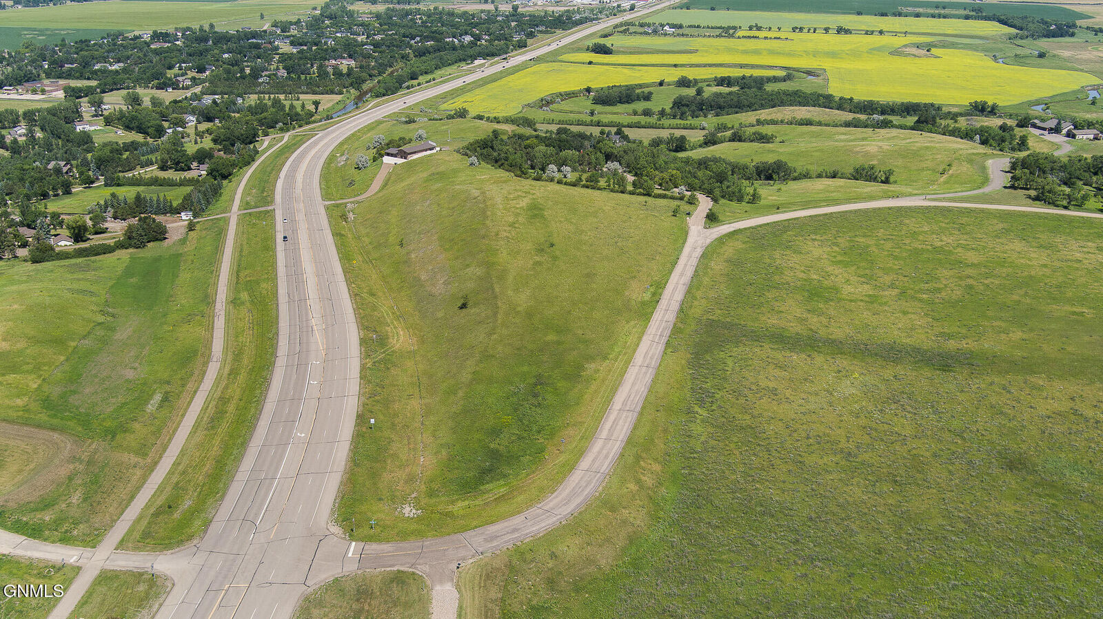 Property Photo: 2850 McDonald Road ND 58504