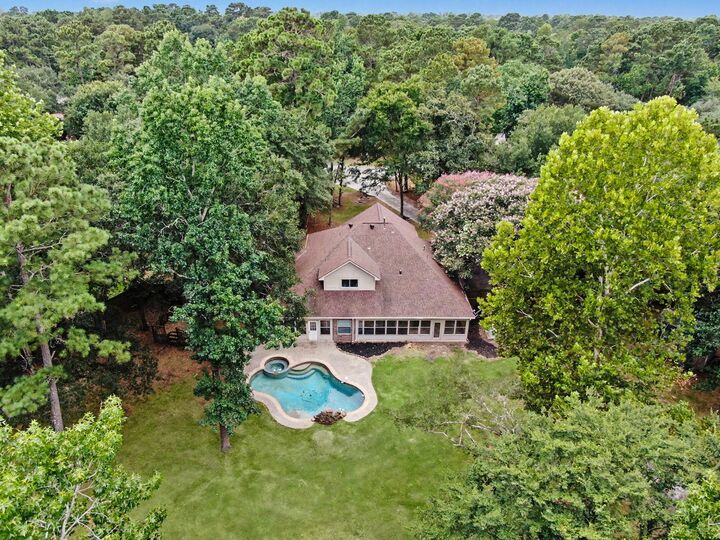 Property Photo: 1018 Mesquite Drive TX 77354