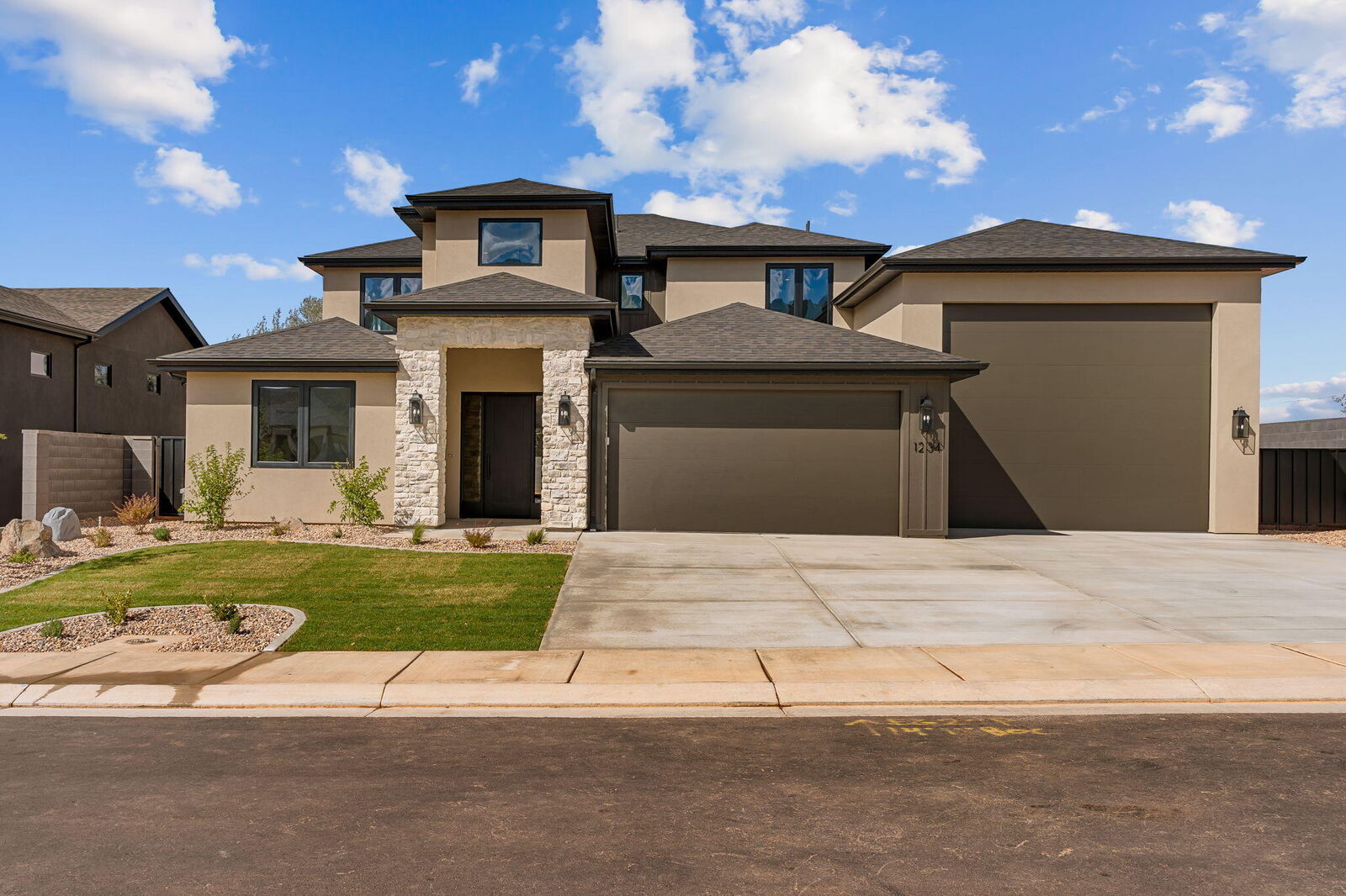 Property Photo: 1234 W 225 S UT 84761