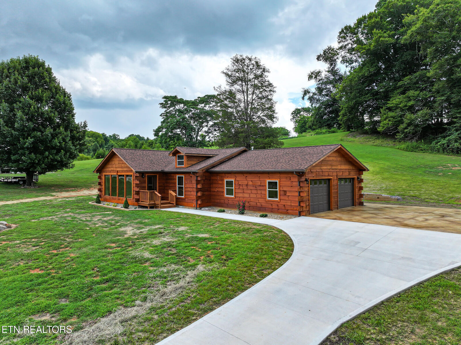 Property Photo: 1519 Indian Warpath Rd TN 37876