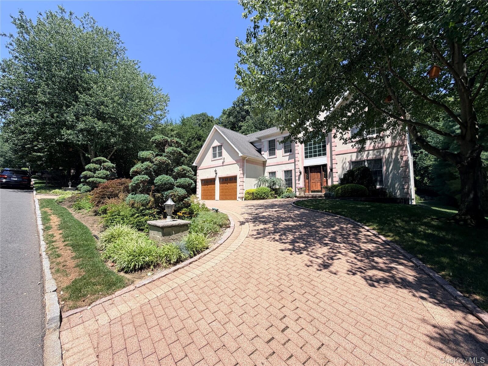 Property Photo:  143 Euclid Avenue  NY 10502 