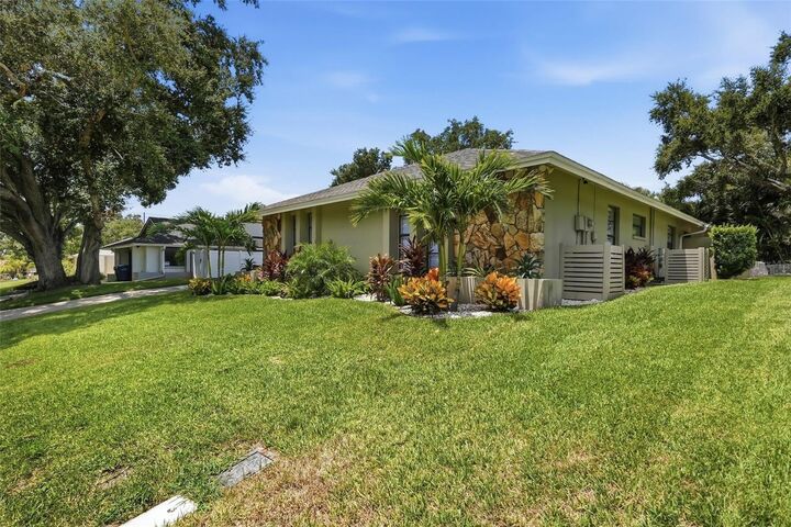 Property Photo: 707 Knollwood Drive FL 33770