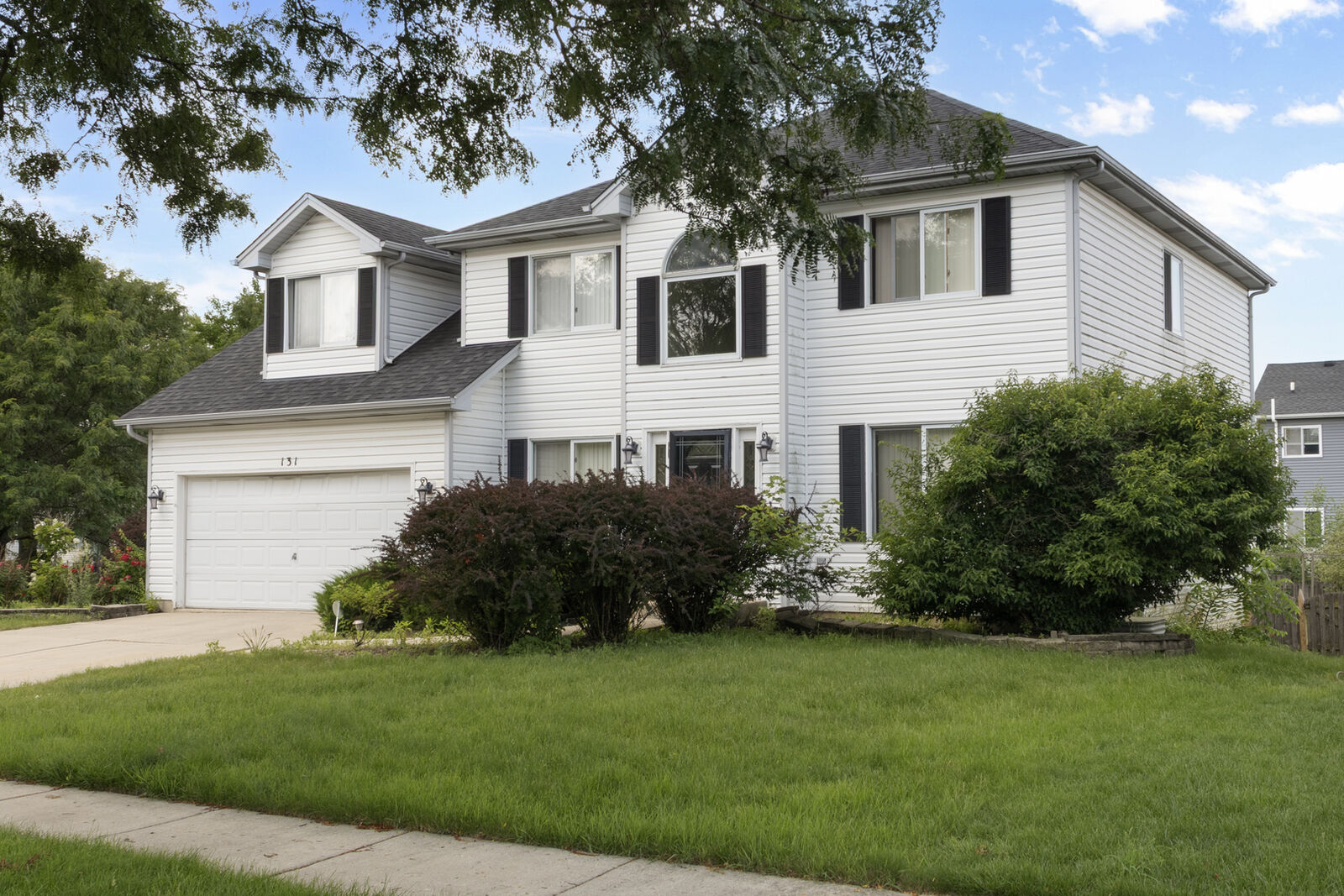 Property Photo:  