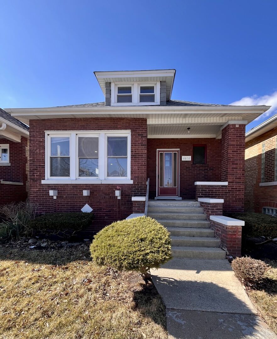 Property Photo: 6606 S Richmond Street IL 60629